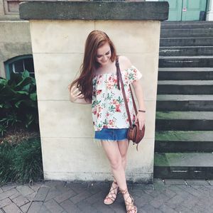 Meet your Posher, Kelly